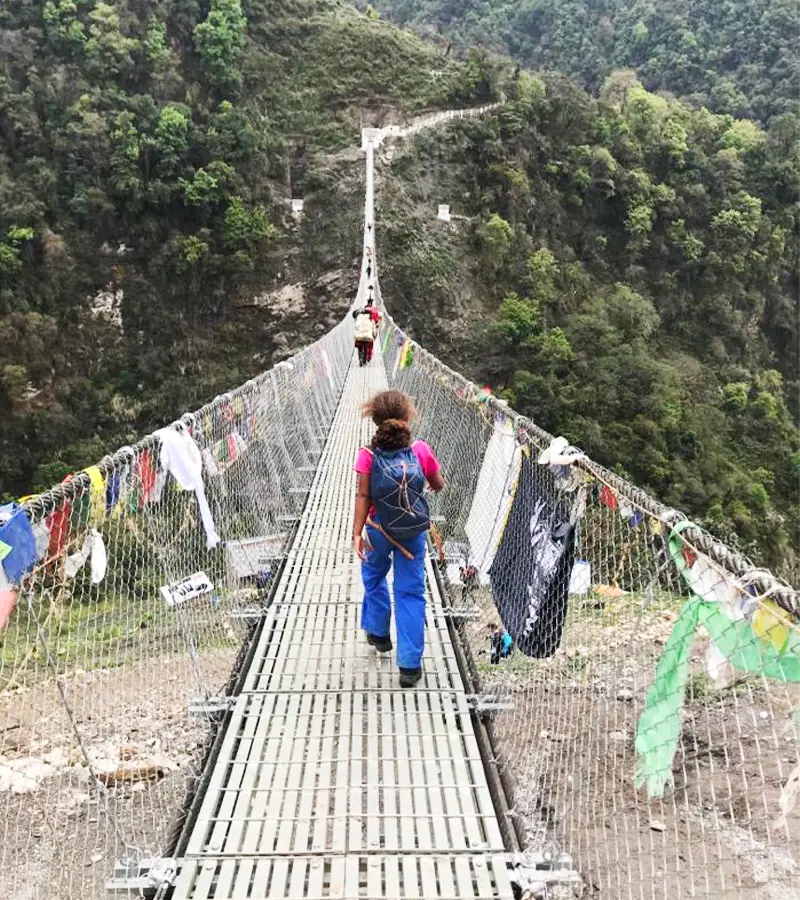 Hängebrücken gibt es viele in Nepal